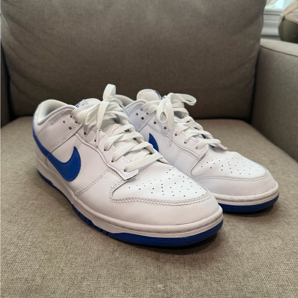 Nike Men's White and Blue Low Dunks